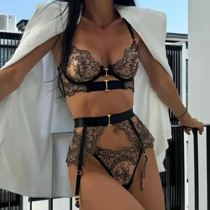 Carmen Luxury 4 Pieces Lingerie Set