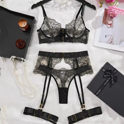 Carmen Luxury 4 Pieces Lingerie Set
